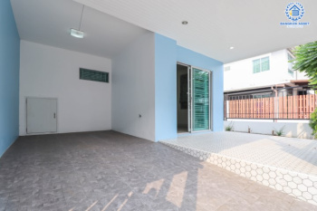 *****ทาวน์เฮ้าส์มือสองย่านนนทบุรี ม.พฤกษาวิลล์ 63/1 นครอินทร์-พระราม 5 หลังมุม! บนเนื้อที่ 23.7 ตร.ว. ฟังก์ชัน 3 ห้องนอน 2 ห้องน้ำ 1 ที่จอดรถ แถมฟรี! 3 เครื่องปรับอากาศกับ 1 เครื่องทำน้ำอุ่น สภาพดีมาก บนทำเลโซนเมือง ใกล้รถไฟฟ้าสายสีม่วง "สถานีแยกติวานนท์" และทางด่วน "พระราม7"